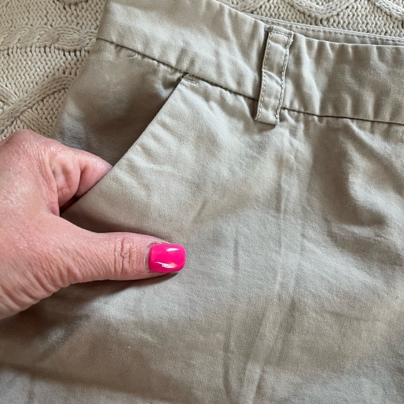 GAP cotton Khaki Shorts Light Tan, women’s size 6 - Picture 8 of 9
